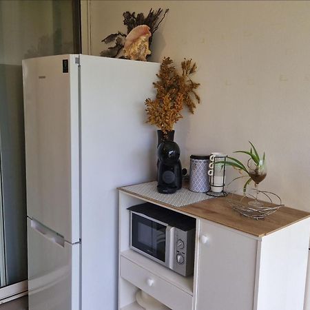 Grand Studio De 41 M², Vue Mer Et Jardin Tropical. Le Gosier  Camera foto