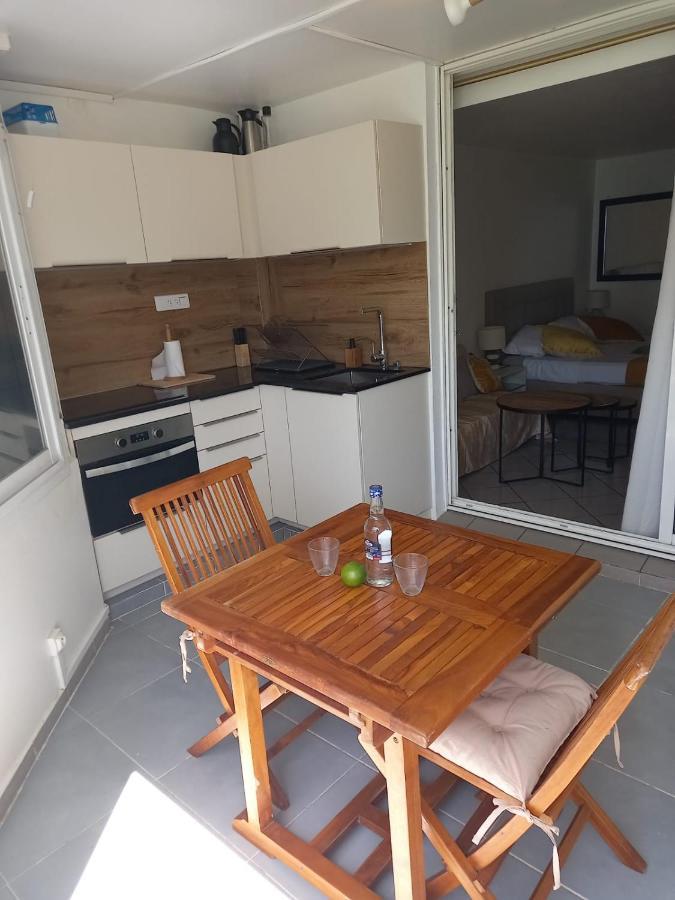 Grand Studio De 41 M², Vue Mer Et Jardin Tropical. Le Gosier  Esterno foto