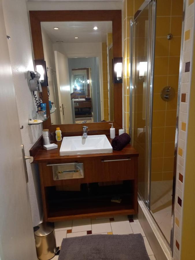 Grand Studio De 41 M², Vue Mer Et Jardin Tropical. Le Gosier  Esterno foto